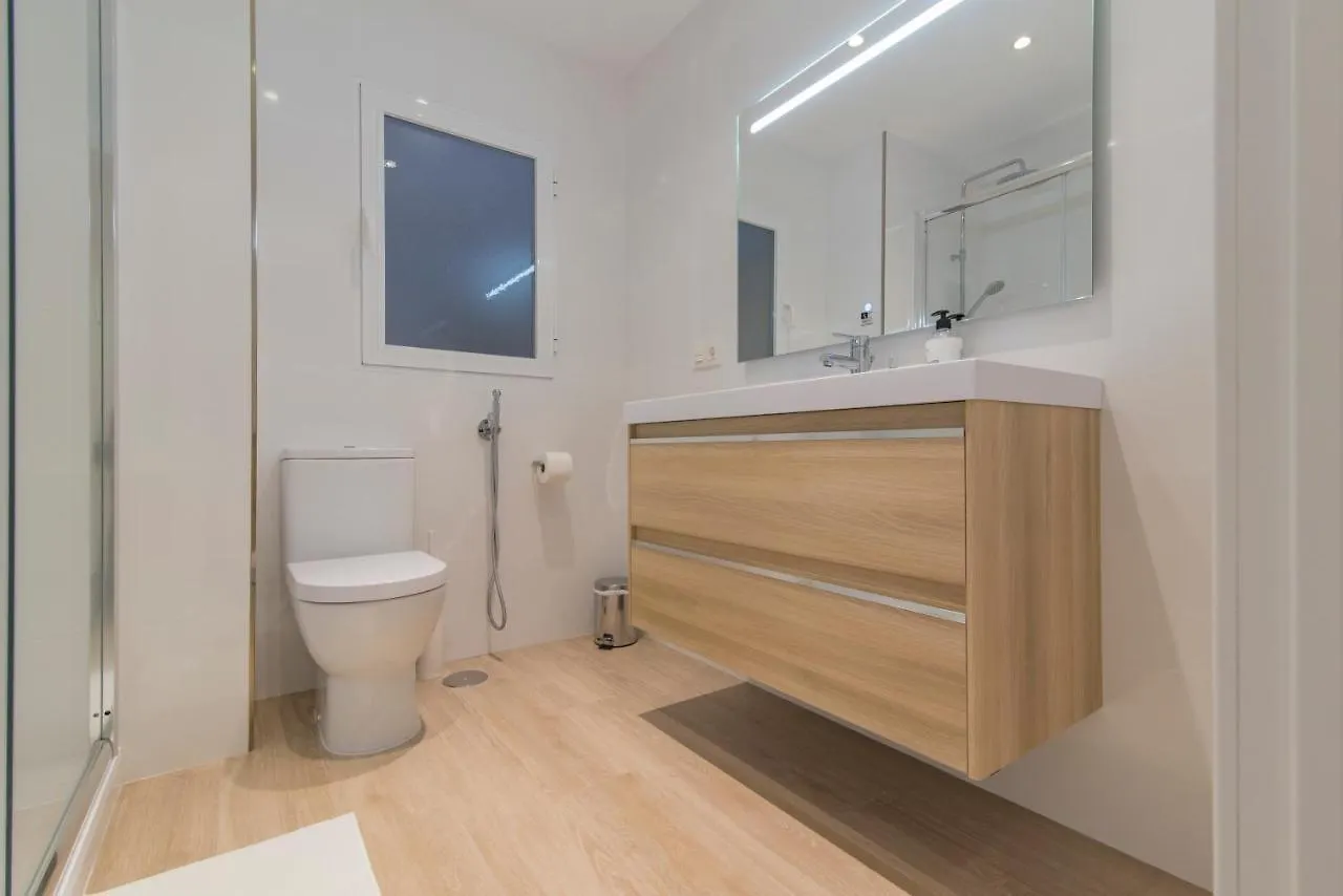 Essence Home Apartments III Granada Spain
