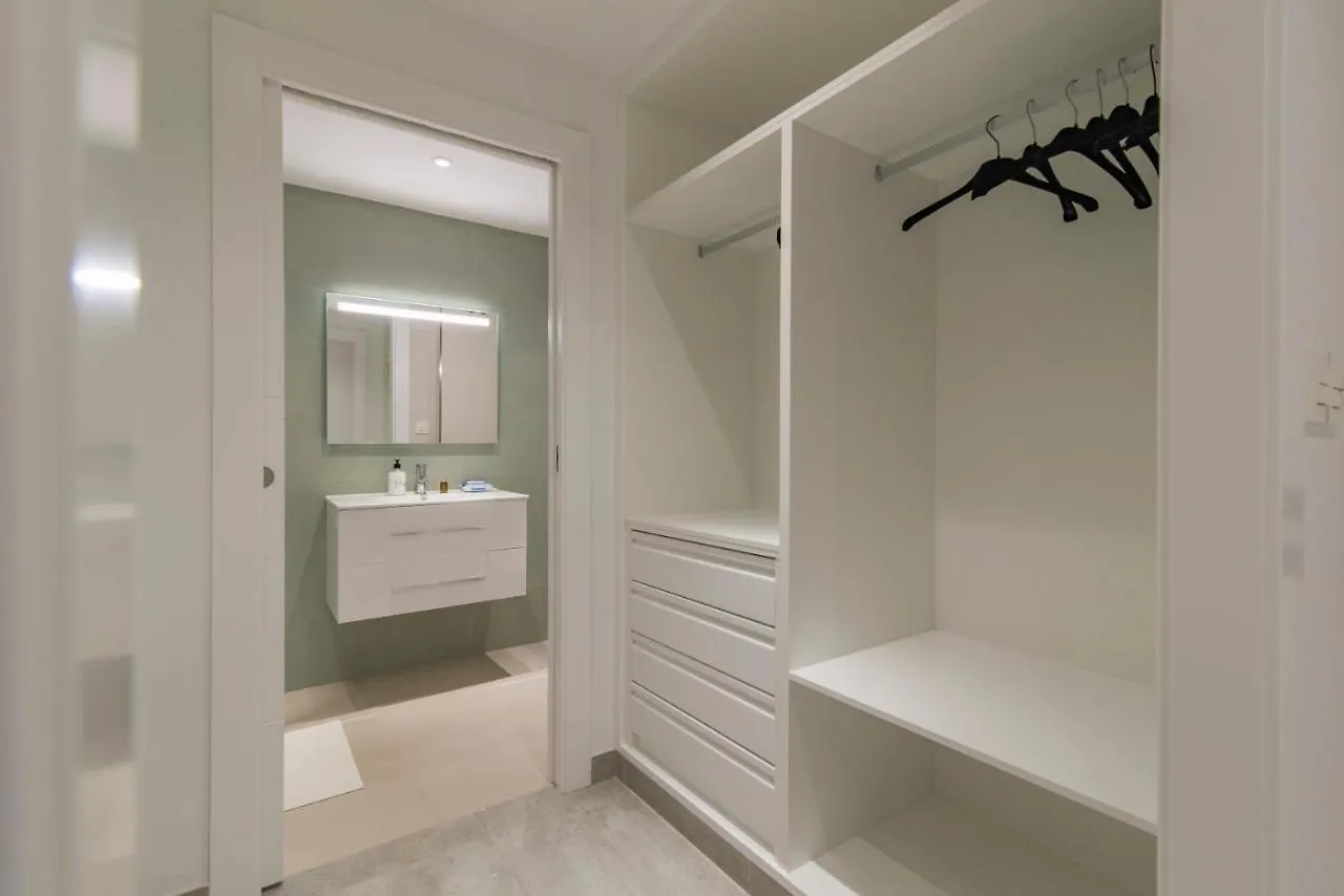 Essence Home Apartments III Granada 0*,  Spain