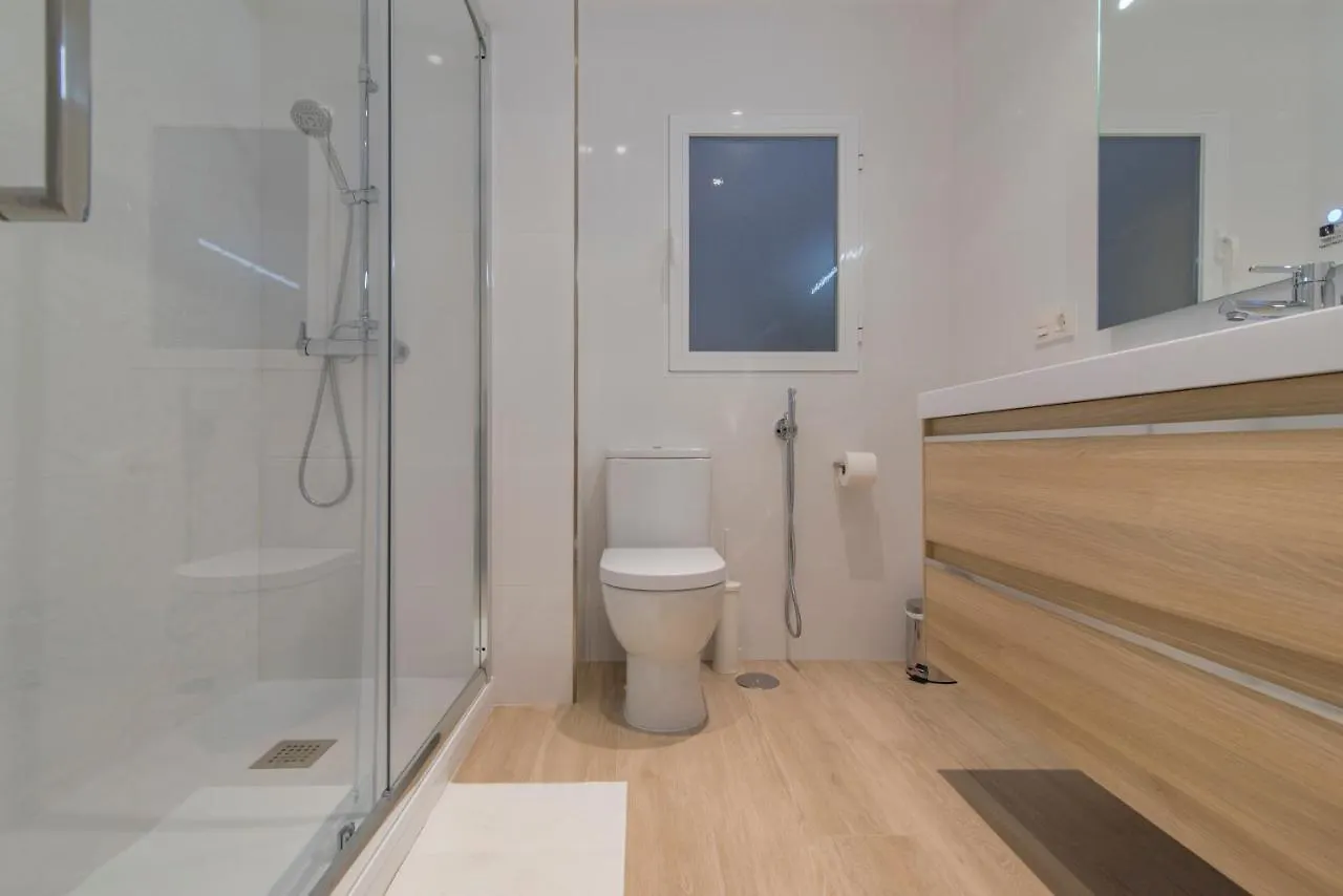 Essence Home Apartments III Granada