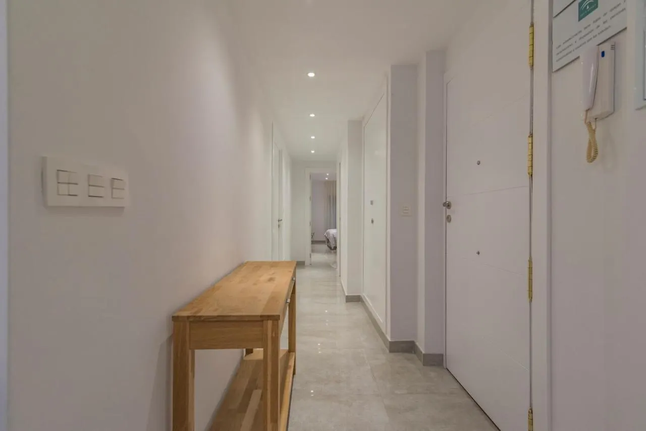 Essence Home Apartments III Granada Spain