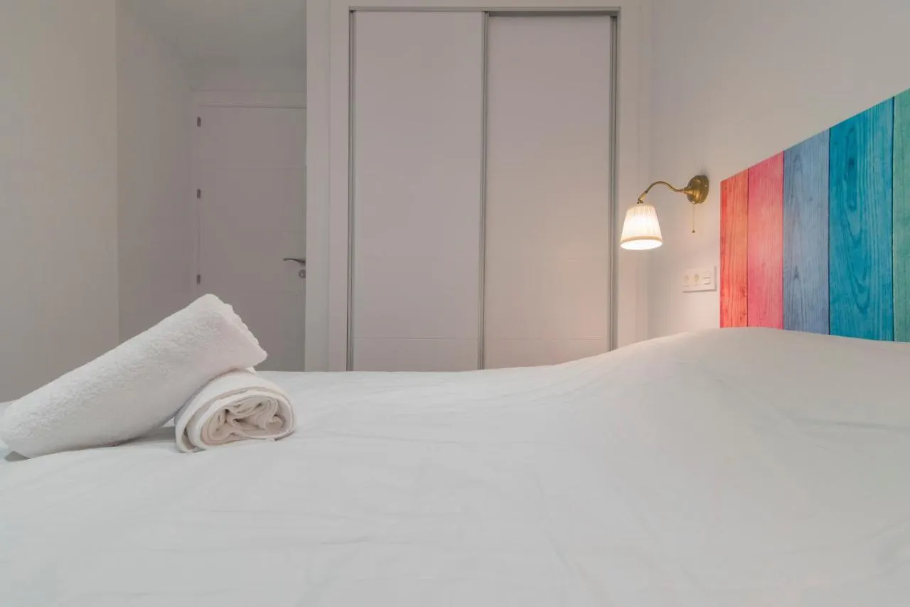 Essence Home Apartments III Granada