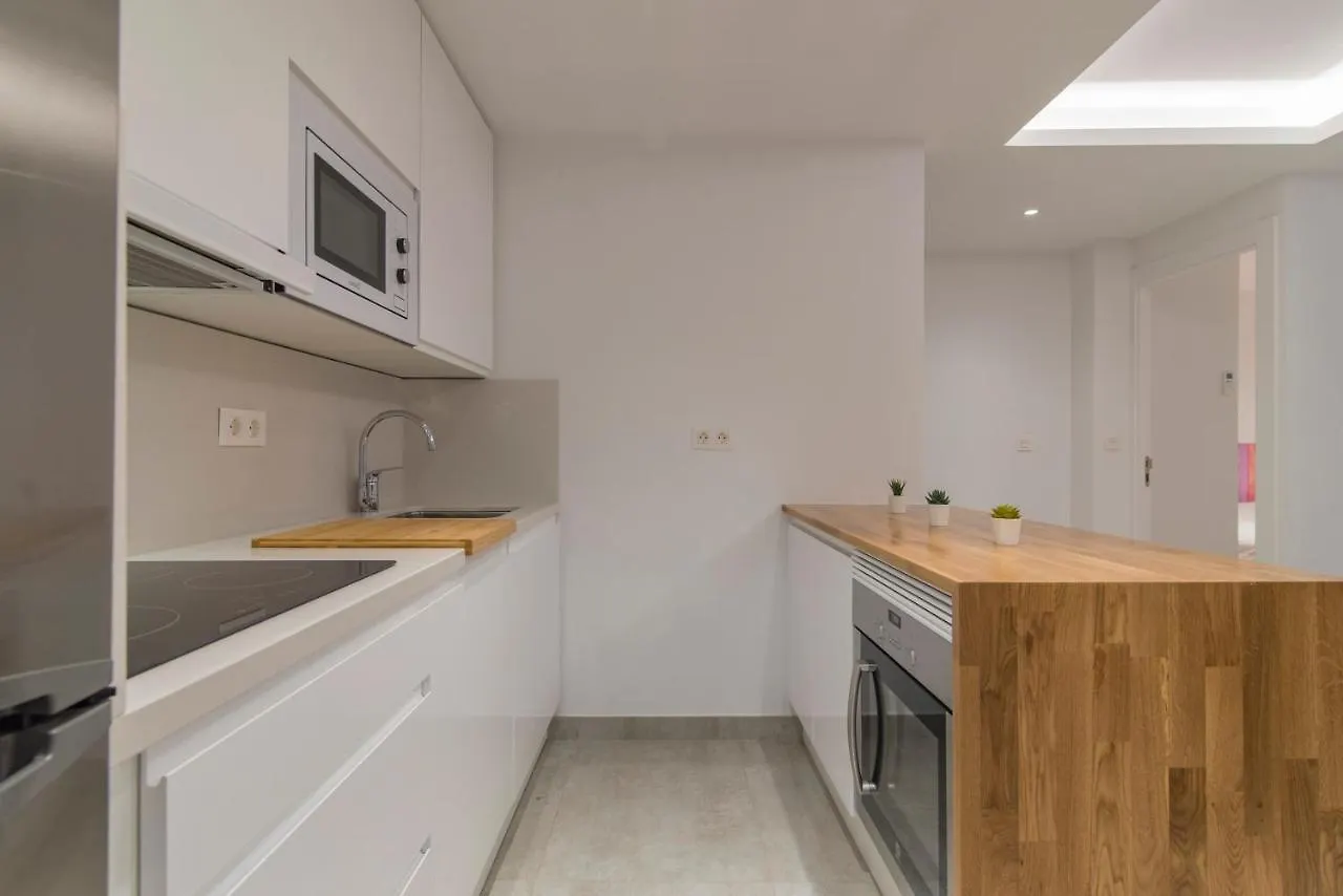 Essence Home Apartments III Granada