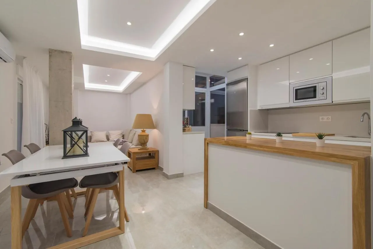 Essence Home Apartments III Granada Spain